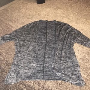 Light 3/4 sleeve cardigan